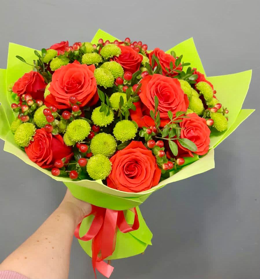 Букет цветов из: Хризантемы и Розы в Нестеровском