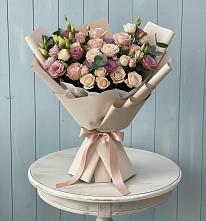 Букет цветов из:  Розы и Лизиантусы в Нестеровском