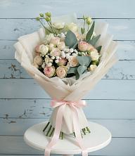 Букет цветов из:  Розы и Лизиантусы в Нестеровском