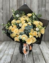 Букет цветов из:  Розы и Лизиантусы в Нестеровском