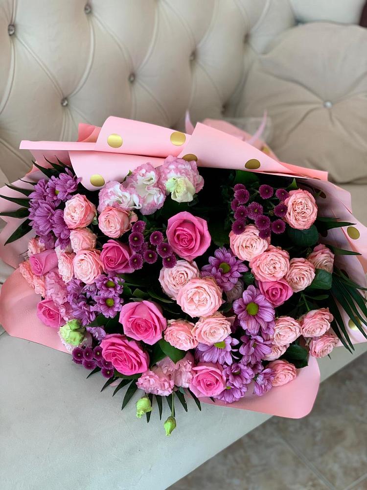 Букет цветов из: Хризантемы, Розы и Лизиантусы в Нестеровском