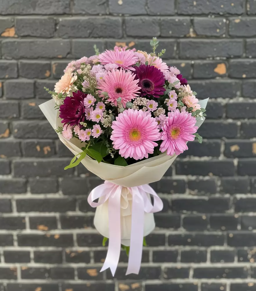 Букет цветов из: Герберы и Хризантемы в Нестеровском