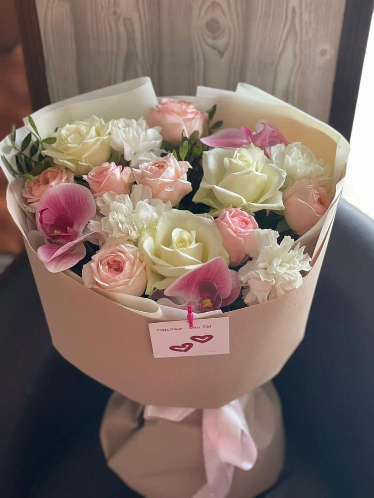 Букет цветов из: Орхидеи, Розы и Гвоздики в Нестеровском