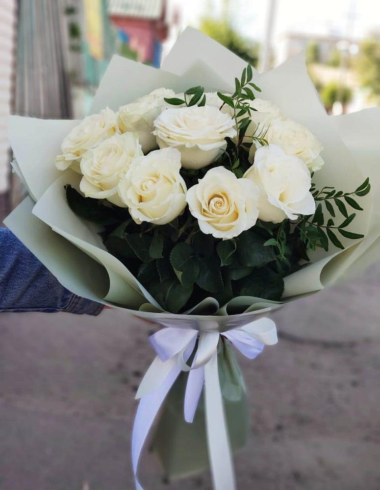 Букет Белые розы Проуд в Нестеровском