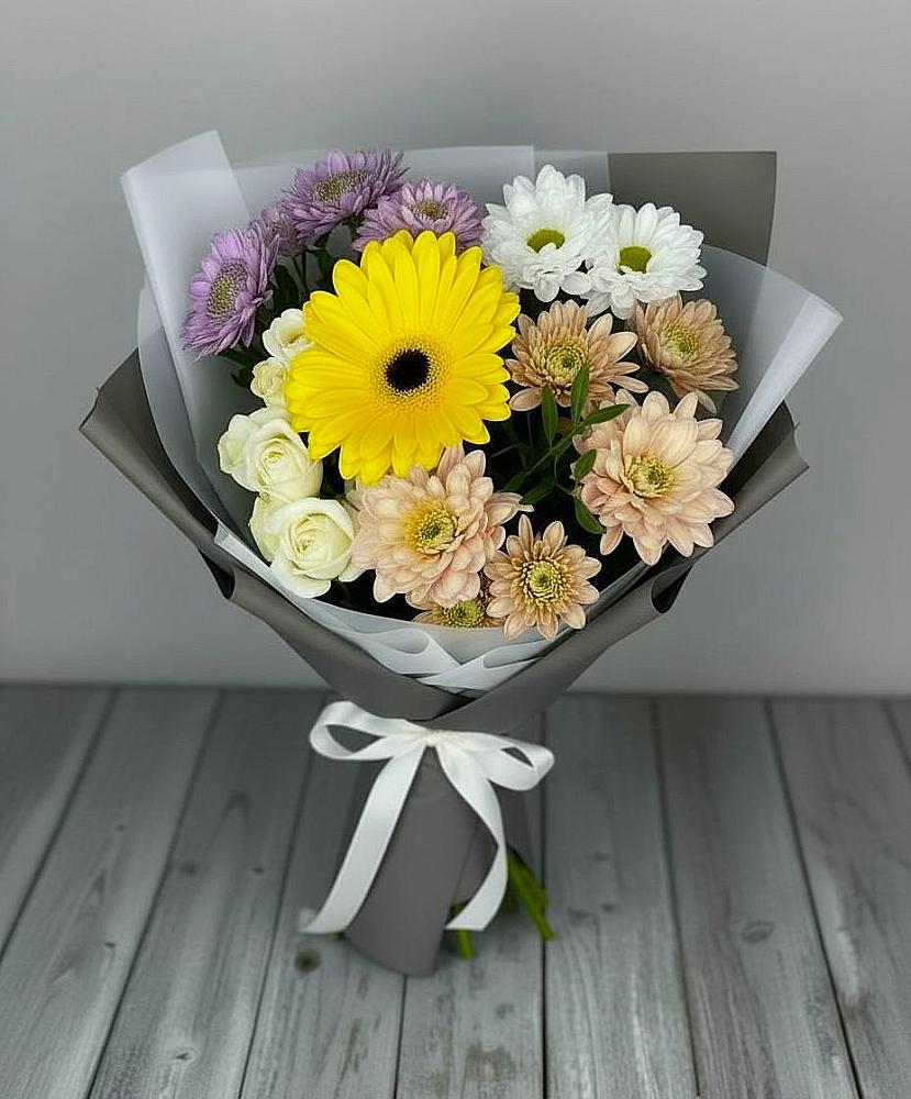 Букет цветов из: Розы, Герберы и Хризантемы в Нестеровском