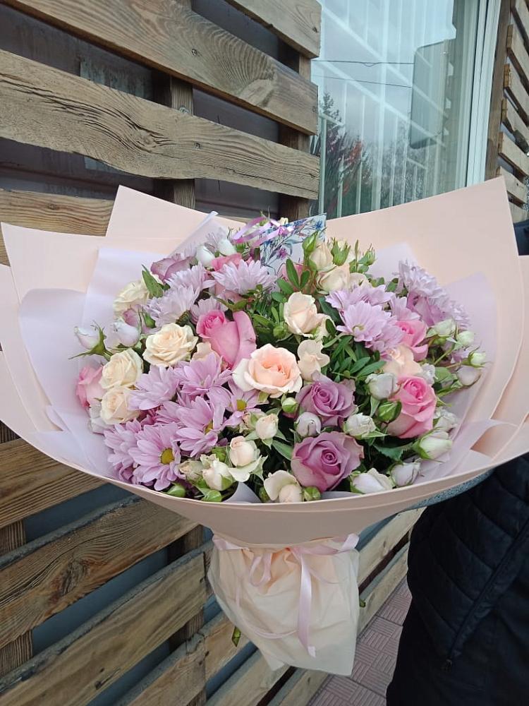 Букет цветов из: Розы и Хризантемы в Нестеровском