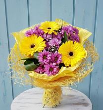 Букет цветов из:  Хризантемы и Герберы #REPLACE_PRED# Нестеровском