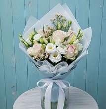 Букет цветов из:  Розы и Лизиантусы в Нестеровском