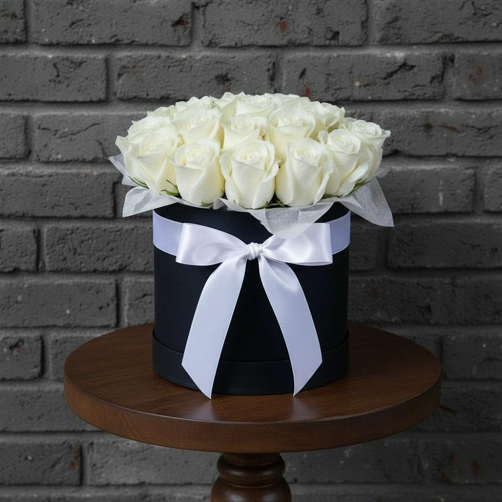 Цветочная композиция из Розы в шляпной коробке в Нестеровском