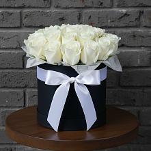 Цветочная композиция из Розы в шляпной коробке в Нестеровском